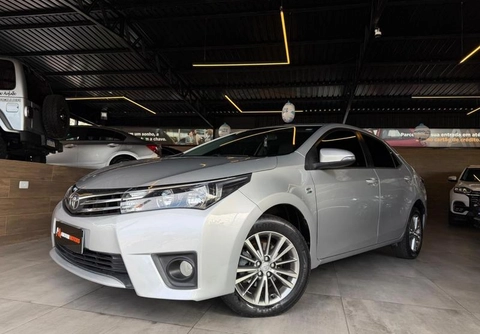 Toyota Corolla 2015 Prata — foto 1 de 3