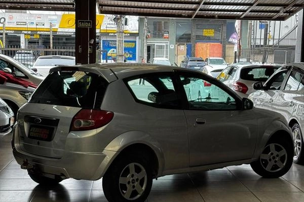 imagem-https://www.socarrao.com.br/sc-vehicle-images-prod/2366529/1791988721694-8231403_10_B_5d20556c7d.jpeg