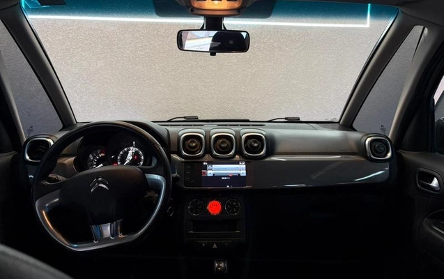 imagem-https://www.socarrao.com.br/sc-vehicle-images-prod/2366534/1787339599593-8210299_1_B_b4ab42e165.jpeg