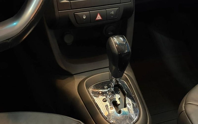 imagem-https://www.socarrao.com.br/sc-vehicle-images-prod/2366534/1787339599594-8210299_1_B_000654ccd0.jpeg