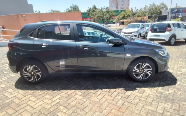 imagem-https://www.socarrao.com.br/sc-vehicle-images-prod/2366685/1782764533851-1_012117.jpg