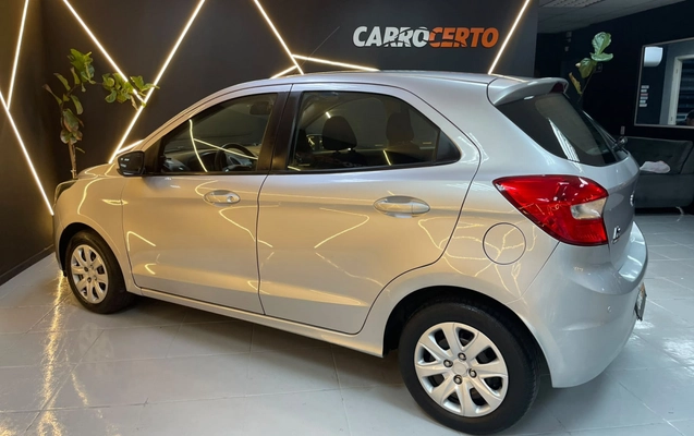 imagem-https://www.socarrao.com.br/sc-vehicle-images-prod/2366829/1782766016893-7bKIxCtTrr0DrYS4eatZRIfdSbX98ggy.jpg