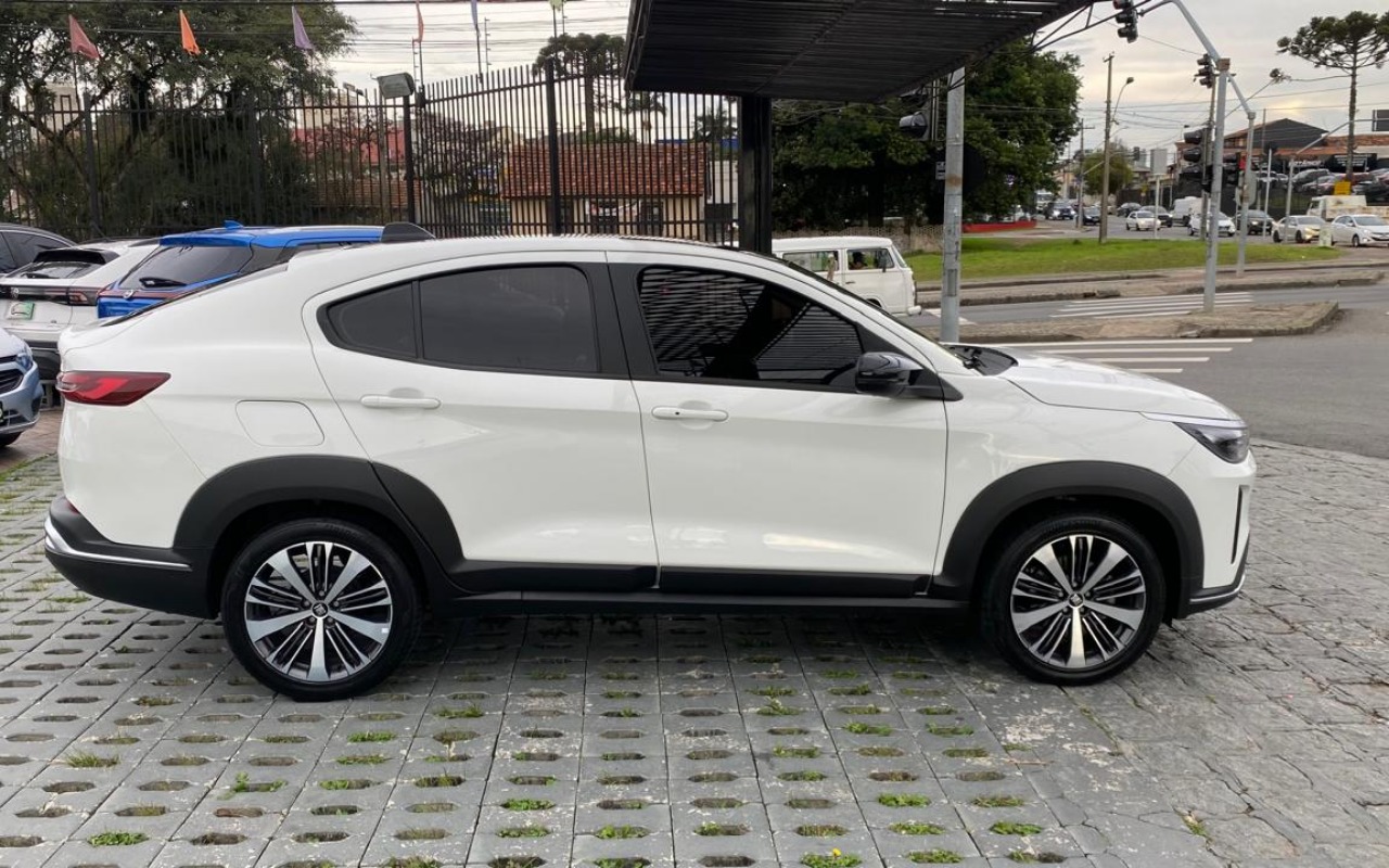 imagem-https://www.socarrao.com.br/sc-vehicle-images-prod/2366840/1783015986749-NS5qcGVn.jpeg
