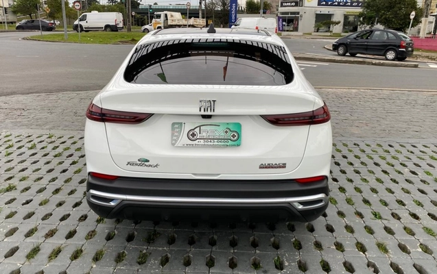 imagem-https://www.socarrao.com.br/sc-vehicle-images-prod/2366868/1783016181336-OC5qcGVn.jpeg