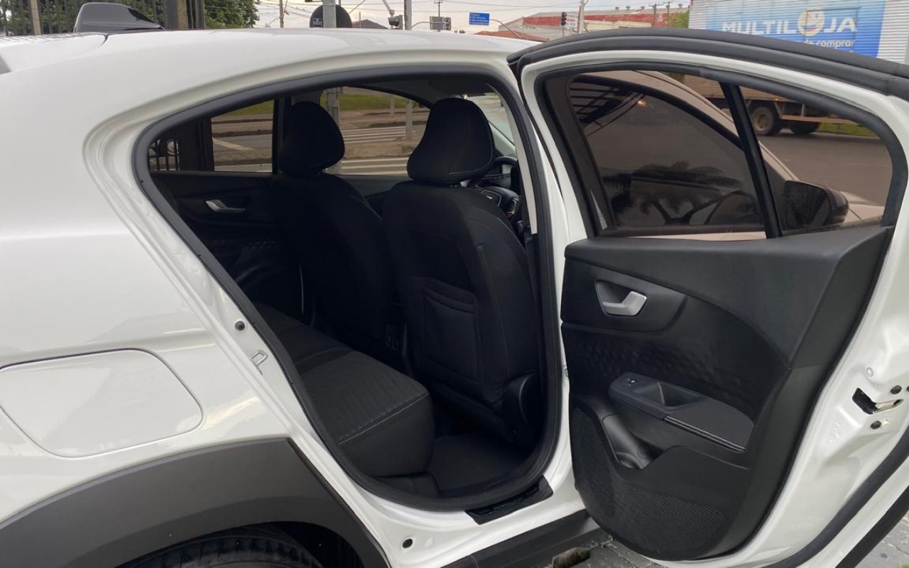 imagem-https://www.socarrao.com.br/sc-vehicle-images-prod/2366868/1783016182526-MTguanBlZw.jpeg