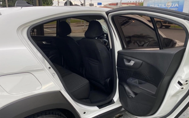 imagem-https://www.socarrao.com.br/sc-vehicle-images-prod/2366868/1783016182526-MTguanBlZw.jpeg