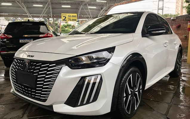 imagem-https://www.socarrao.com.br/sc-vehicle-images-prod/2374940/1789071896716-uCw7HOixnz9PV2P8evq400t66Snu3jFL.jpg