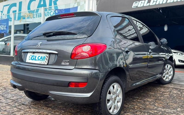 imagem-https://www.socarrao.com.br/sc-vehicle-images-prod/2375104/1789231671783-8153158_0_B_9306e87d96.jpeg