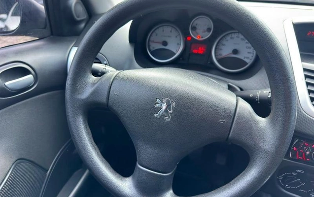 imagem-https://www.socarrao.com.br/sc-vehicle-images-prod/2375104/1789231671791-8153158_0_B_221ea92289.jpeg