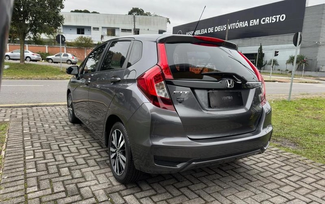 imagem-https://www.socarrao.com.br/sc-vehicle-images-prod/2375333/1790860777577-8192927_4_B_2f6a92637d.jpeg