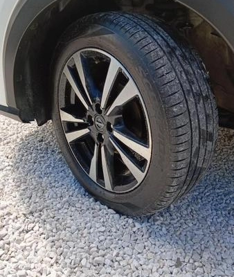 imagem-https://www.socarrao.com.br/sc-vehicle-images-prod/2375878/1787937526312-8224534_17_B_f72a395d56.jpeg