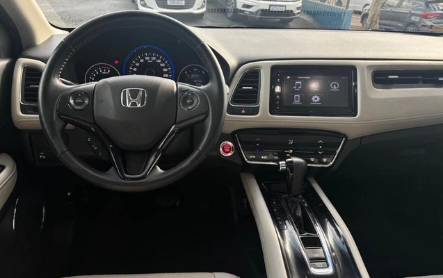 imagem-https://www.socarrao.com.br/sc-vehicle-images-prod/2376123/1789063428847-8232219_9_B_af2a55900f.jpeg
