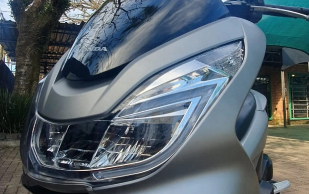 imagem-https://www.socarrao.com.br/sc-vehicle-images-prod/2376230/1785777462236-oQmXrngpJCZGSrDlodVX8UBUrtYcUec2.jpg