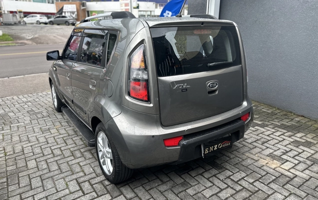 imagem-https://www.socarrao.com.br/sc-vehicle-images-prod/2376284/1782825626728-vehicle_image_1782825494_980ba07e1ab581da9b98f198b990d690.jpeg