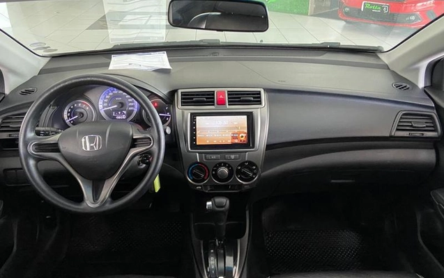 imagem-https://www.socarrao.com.br/sc-vehicle-images-prod/2376401/1789389415462-8229173_8_B_f86d39c0e4.jpeg