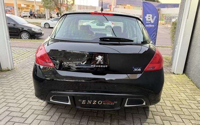 imagem-https://www.socarrao.com.br/sc-vehicle-images-prod/2376517/1784637611572-vehicle_image_1784637532_4e13080b4a29e433c158aa042205fb48.jpeg
