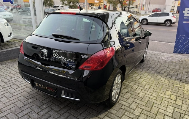 imagem-https://www.socarrao.com.br/sc-vehicle-images-prod/2376517/1784637611573-vehicle_image_1784637538_c093434892a00f7061bea8e890c5864e.jpeg