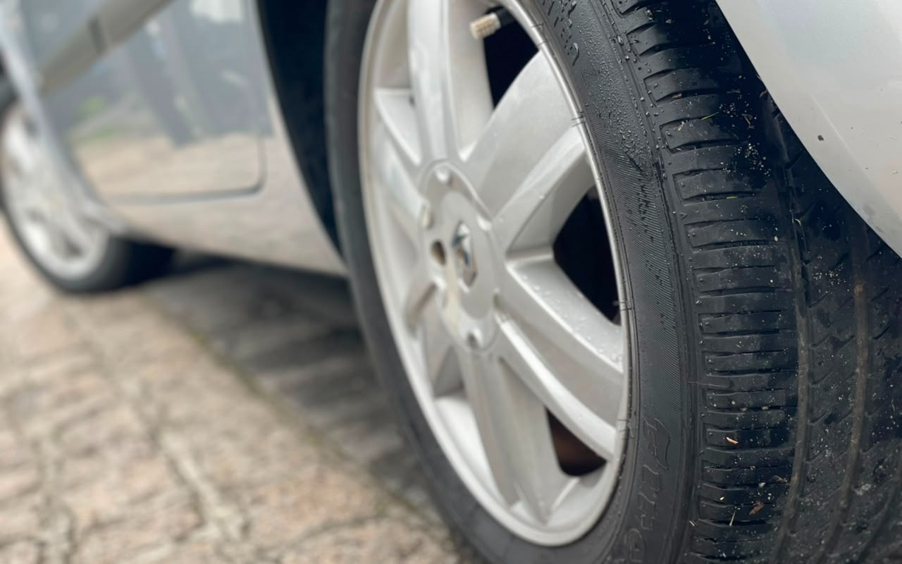 imagem-https://www.socarrao.com.br/sc-vehicle-images-prod/2376525/1782826863423-V2hhdHNBcHAgSW1hZ2UgMjAyNi0wNi0yNSBhdCAxMS4xMy4zMCBBTSAoMikuanBlZw.jpeg