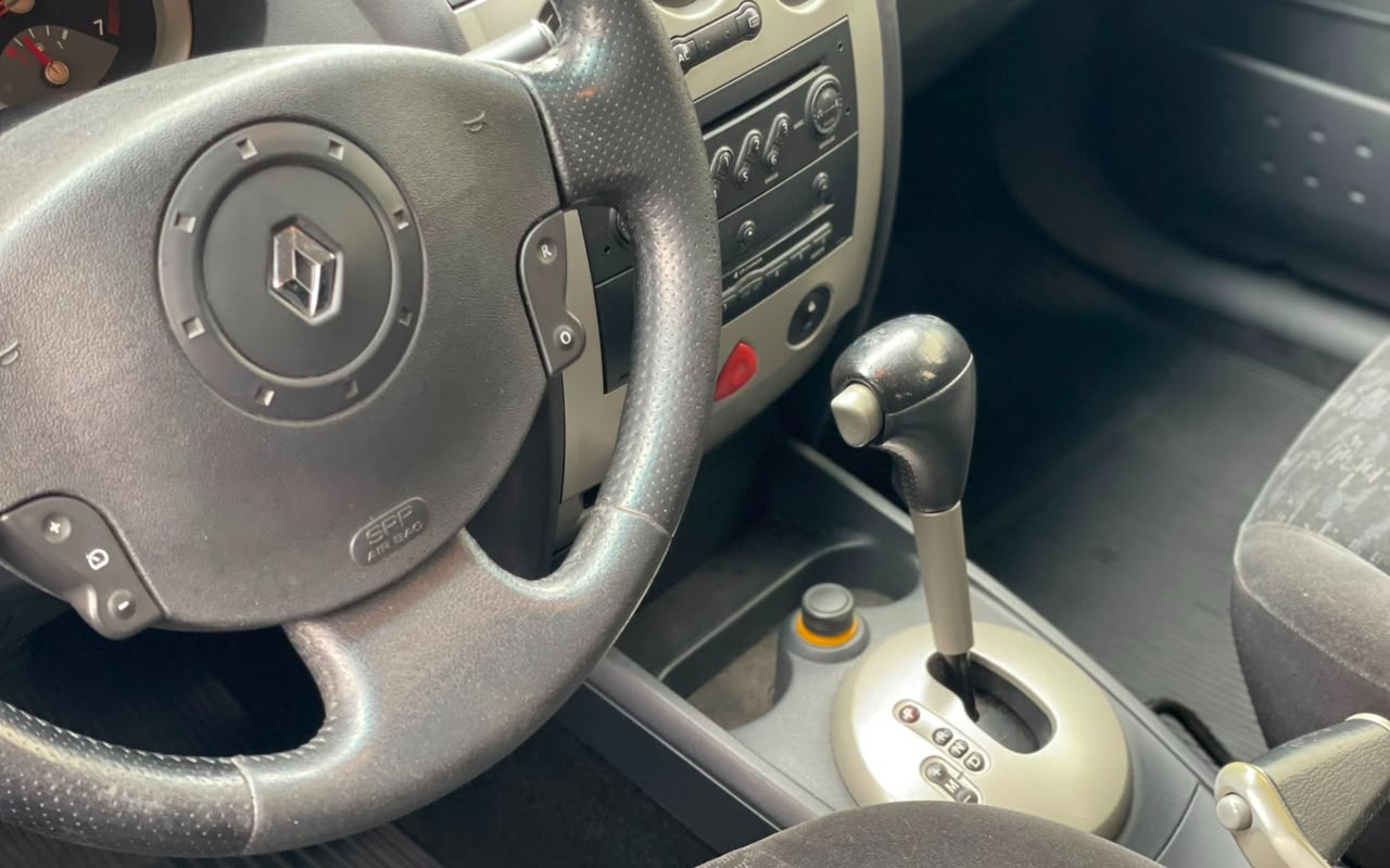 imagem-https://www.socarrao.com.br/sc-vehicle-images-prod/2376525/1782826863955-V2hhdHNBcHAgSW1hZ2UgMjAyNi0wNi0yNSBhdCAxMS4xMy4zMyBBTSAoMSkuanBlZw.jpeg