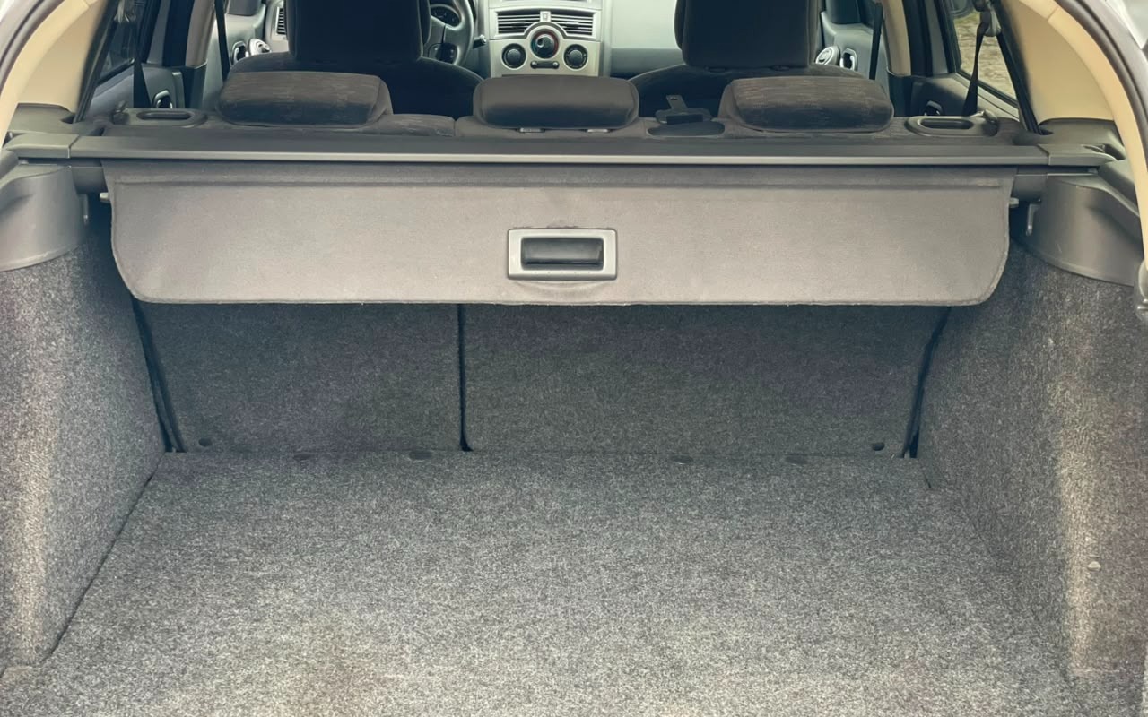 imagem-https://www.socarrao.com.br/sc-vehicle-images-prod/2376525/1782826864198-V2hhdHNBcHAgSW1hZ2UgMjAyNi0wNi0yNSBhdCAxMS4xMy4zMyBBTS5qcGVn.jpeg