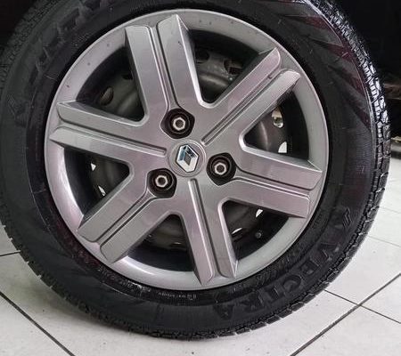 imagem-https://www.socarrao.com.br/sc-vehicle-images-prod/2376619/1788360397232-8225050_9_B_85a35b1554.jpeg