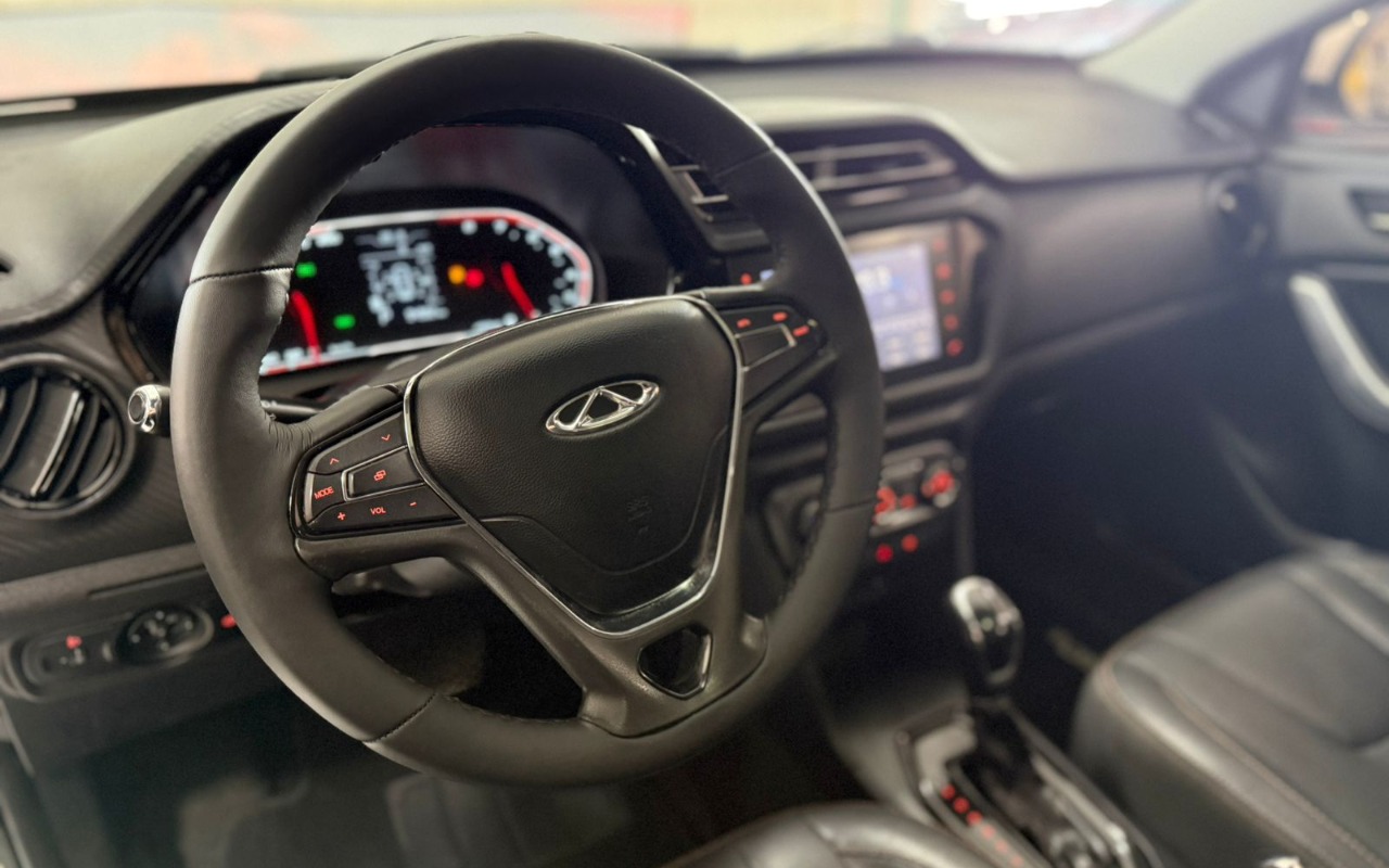 imagem-https://www.socarrao.com.br/sc-vehicle-images-prod/2376901/1782828200352-V2hhdHNBcHAgSW1hZ2UgMjAyNi0wMy0yNyBhdCAwOS4zOC4zMSAoMSkuanBlZw.jpeg