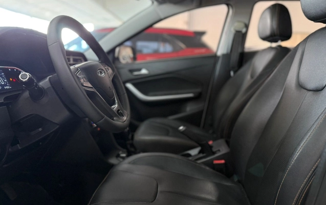 imagem-https://www.socarrao.com.br/sc-vehicle-images-prod/2376901/1782828200722-V2hhdHNBcHAgSW1hZ2UgMjAyNi0wMy0yNyBhdCAwOS4zOC4zMSAoMykuanBlZw.jpeg