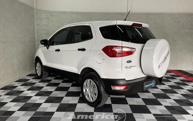 imagem-https://www.socarrao.com.br/sc-vehicle-images-prod/2376947/1789589258322-8232409_7_B_0823be50e5.jpeg