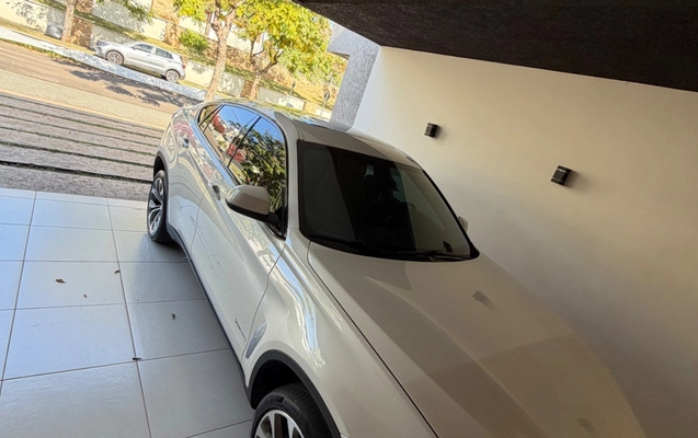 imagem-https://www.socarrao.com.br/sc-vehicle-images-prod/2377272/1782830322258-SU1HXzk0NDEuanBlZw.jpeg