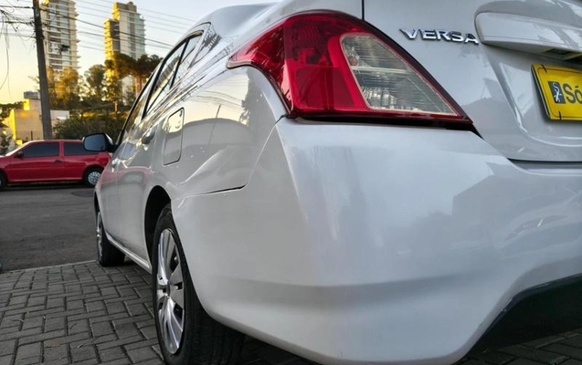imagem-https://www.socarrao.com.br/sc-vehicle-images-prod/2377376/1788437588317-8197128_10_B_327e259d76.jpeg