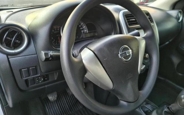 imagem-https://www.socarrao.com.br/sc-vehicle-images-prod/2377376/1788437588323-8197128_14_B_fda9107741.jpeg