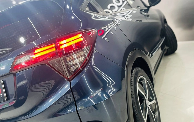 imagem-https://www.socarrao.com.br/sc-vehicle-images-prod/2377806/1782832348437-003_6d4d2383faaee6e65ed23fab804879b0.jpeg