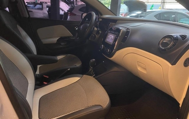 imagem-https://www.socarrao.com.br/sc-vehicle-images-prod/2378235/1782834496954-640_480_renault-captur-intense-1-6-16v-sce-x-tronic-18-19-eaefd5-13.jpg