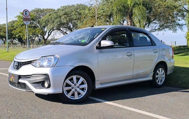 imagem-https://www.socarrao.com.br/sc-vehicle-images-prod/2378608/1791473909416-8205514_1_B_d97fc2844f.jpeg