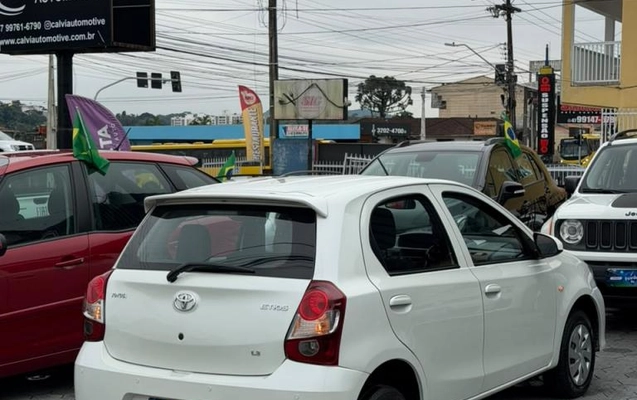 imagem-https://www.socarrao.com.br/sc-vehicle-images-prod/2379434/1782838559075-69436a43f39270740.jpeg