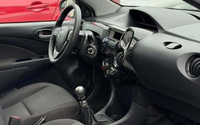 imagem-https://www.socarrao.com.br/sc-vehicle-images-prod/2379434/1782838559077-69436a43f392e836a.jpeg