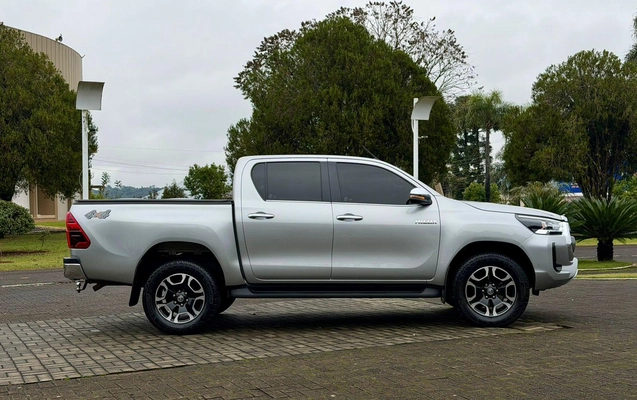 imagem-https://www.socarrao.com.br/sc-vehicle-images-prod/2379838/1782840132632-651b668871334dc49c4338d3df01cd42_1782839872560.jpg