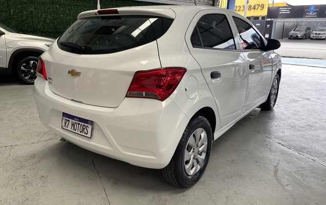 imagem-https://www.socarrao.com.br/sc-vehicle-images-prod/2380309/1782841642417-1_040255.jpg