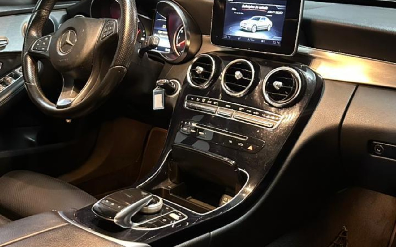 imagem-https://www.socarrao.com.br/sc-vehicle-images-prod/2380419/1782842760756-bWVyY2VkZXMxLmpwZWc.jpeg