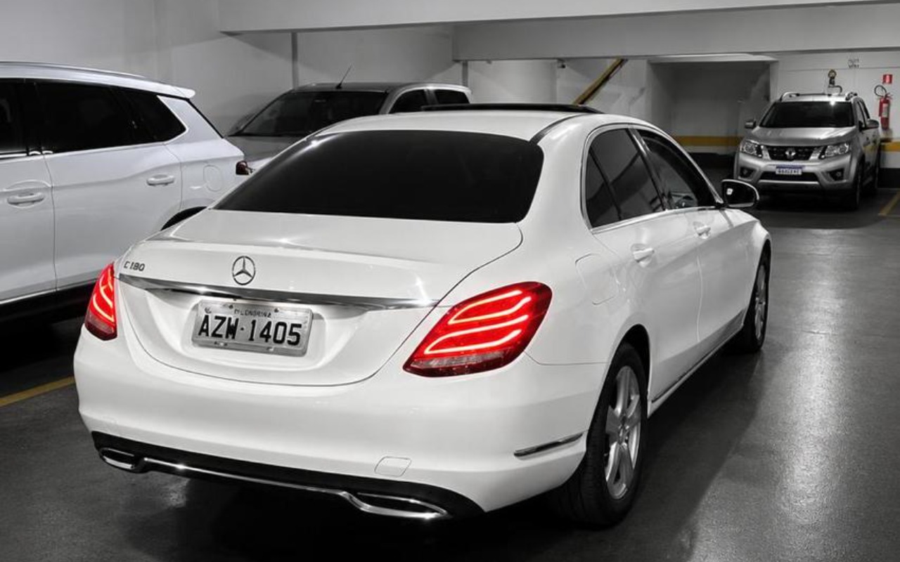 imagem-https://www.socarrao.com.br/sc-vehicle-images-prod/2380419/1782842761617-bWVyY2VkZXMzLmpwZWc.jpeg