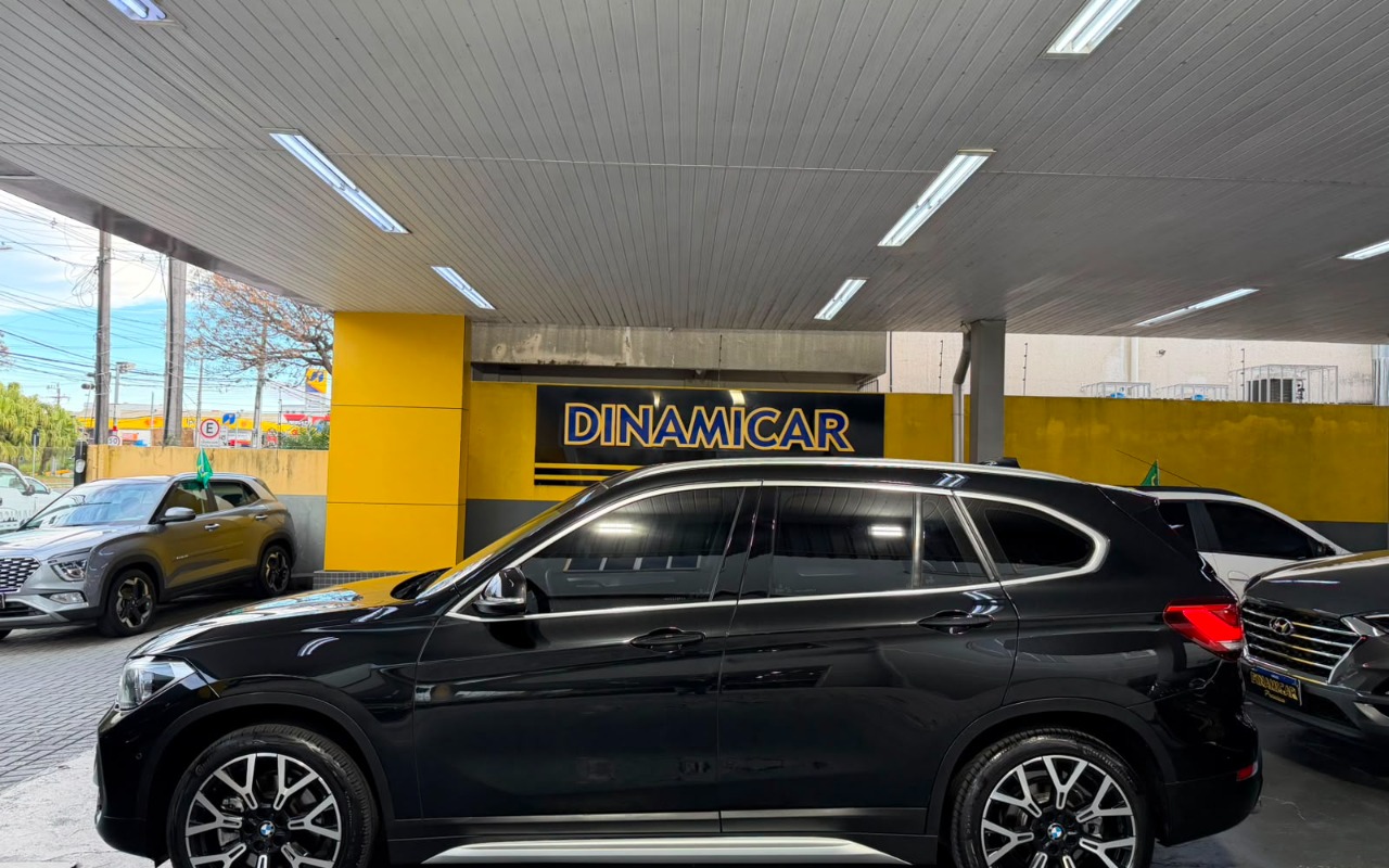 imagem-https://www.socarrao.com.br/sc-vehicle-images-prod/2380535/1782842512158-Mi5qcGVn.jpeg