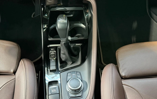imagem-https://www.socarrao.com.br/sc-vehicle-images-prod/2380535/1782842513720-MTIuanBlZw.jpeg