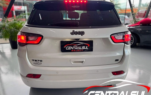 imagem-https://www.socarrao.com.br/sc-vehicle-images-prod/2380640/1788912056592-63ad2bef6ea64a8382ef2f3071653af9_1782842433276.jpg