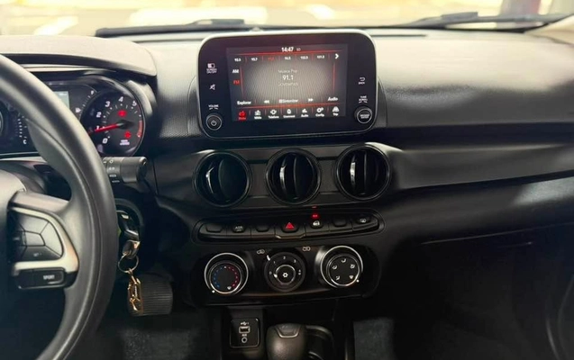 imagem-https://www.socarrao.com.br/sc-vehicle-images-prod/2380890/1782844080953-1c803145-7899-45cf-8b6b-2b3514c423f9.jpg