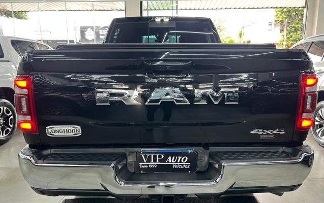 imagem-https://www.socarrao.com.br/sc-vehicle-images-prod/2381096/1782844508493-14_040413.jpg