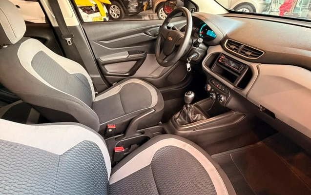 imagem-https://www.socarrao.com.br/sc-vehicle-images-prod/2381177/1782844830427-5ba6290a-8986-4ec7-9389-b643a5c161a5.jpg