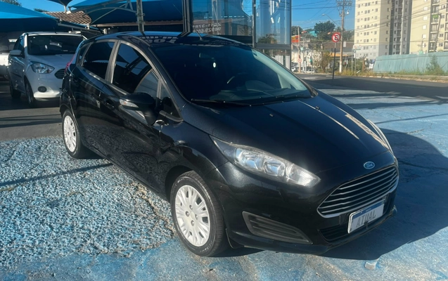 imagem-https://www.socarrao.com.br/sc-vehicle-images-prod/2381401/1788358103705-d677acb2-ba50-44fa-b9c5-35bc6f681c07.jpg