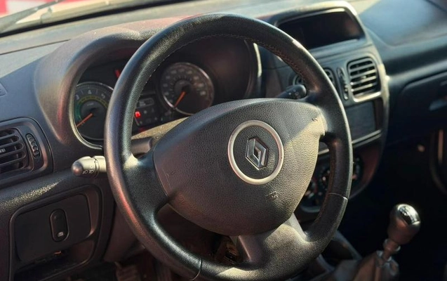 imagem-https://www.socarrao.com.br/sc-vehicle-images-prod/2381614/1785852699772-8233810_7_B_401bd04d43.jpeg