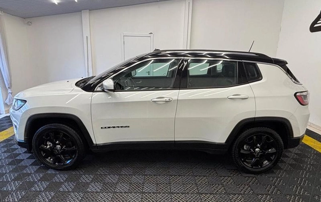 imagem-https://www.socarrao.com.br/sc-vehicle-images-prod/2381634/1788205257709-8205140_8_B_d2f69cfa8f.jpeg