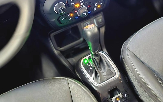 imagem-https://www.socarrao.com.br/sc-vehicle-images-prod/2381793/1785334864567-8230877_2_B_b44759f851.jpeg